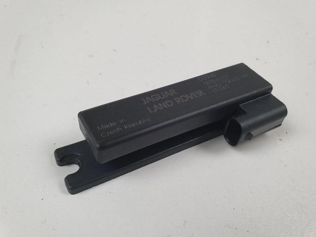 Võtmeta süsteemi KESSY (keyless) juhtplokk/moodul – Land Rover Range Rover Sport L494 (2013-)