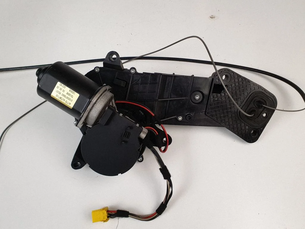 Sliding door motor – Mercedes-Benz Vito Viano W639 (2003-2014)