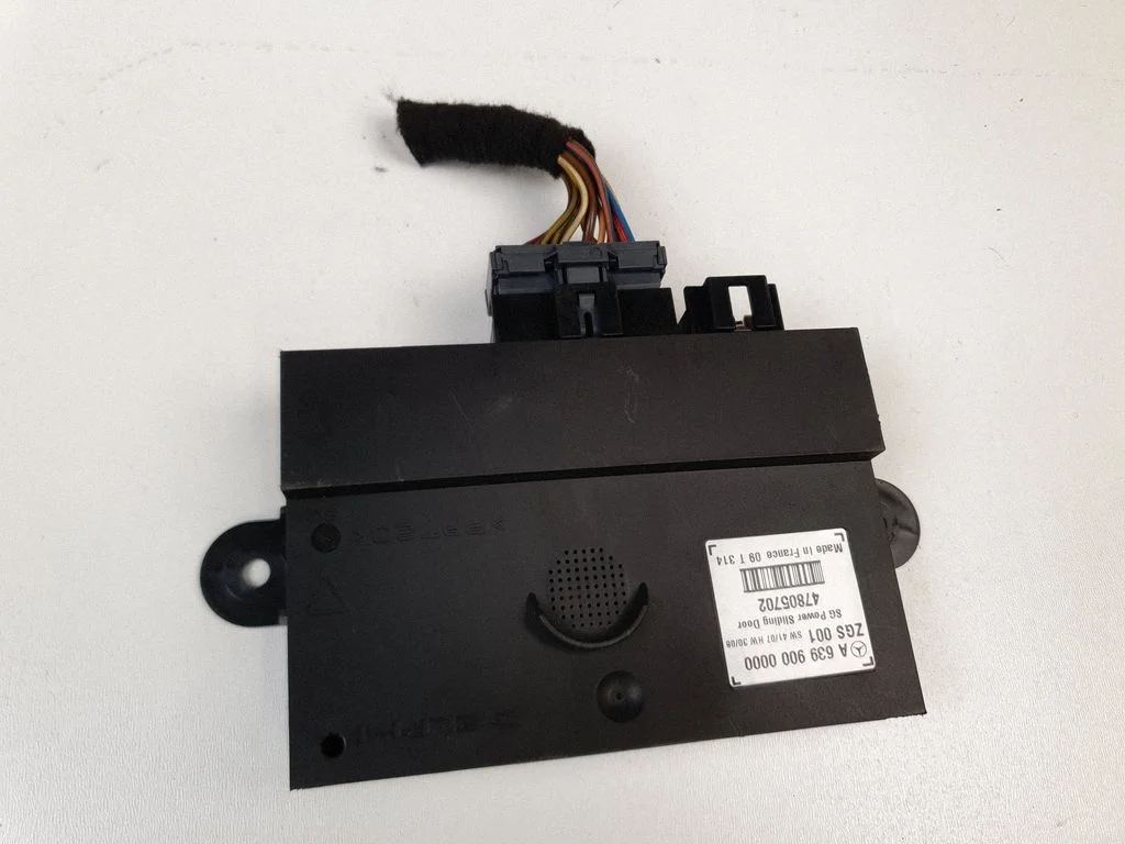 Sliding door control unit/module – Mercedes-Benz Vito Viano W639 (2003-2014)