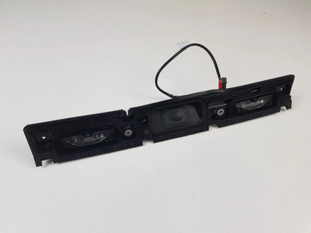 Trunk door license plate light bar CK52404C42AA
