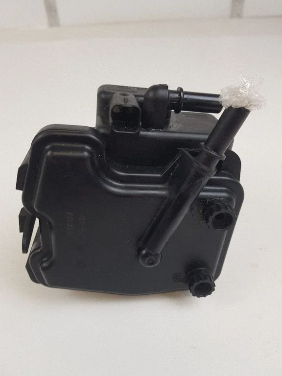 Fuel filter housing
