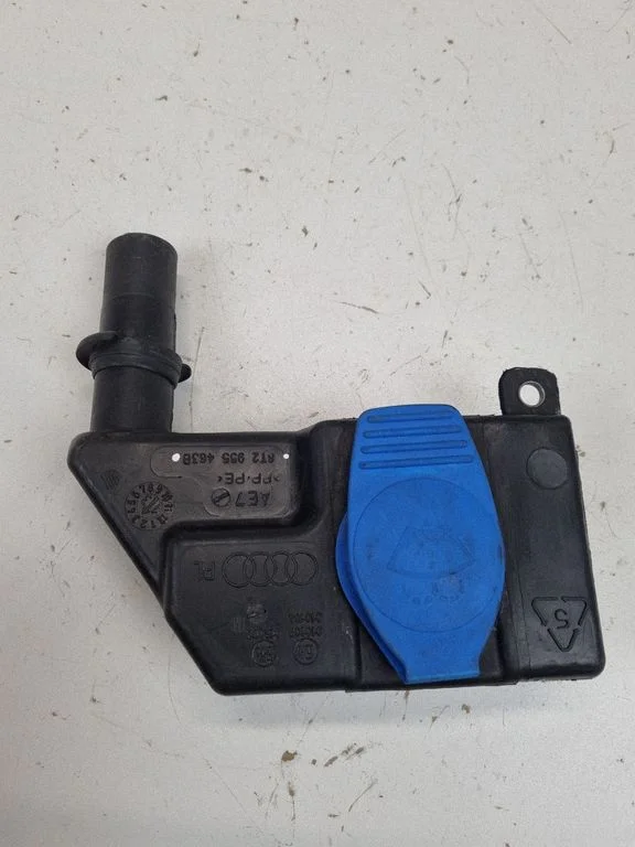 Window washer liquid tank fill tube 8T2955463B