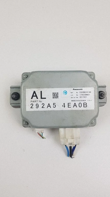 Voltage converter/converter module – Nissan Qashqai (2014-2016)