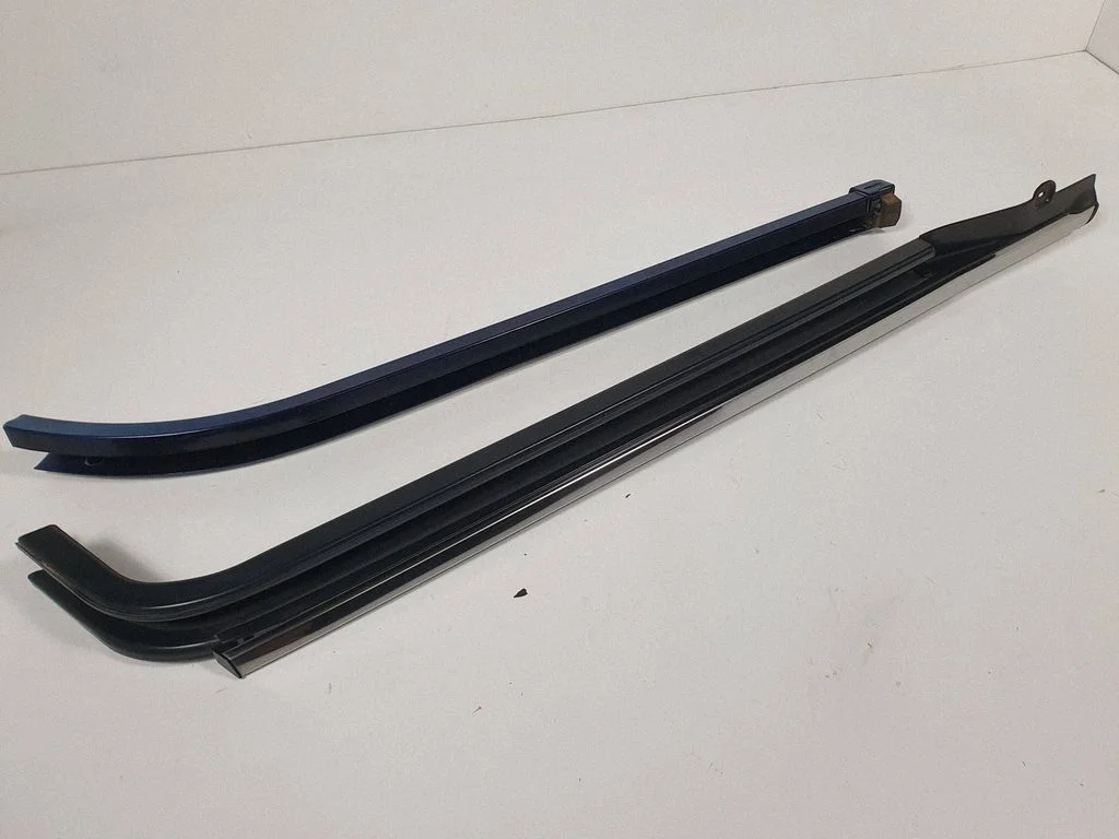 Tagaukse klaasi juhtsiin – Chrysler Town & Country V (2008-2016)