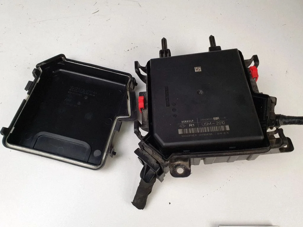 BSM Control unit – Renault Scenic III - Grand scenic III (2009-2016)