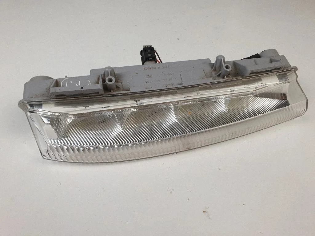 LED-päevatuli A2049069000 – Mercedes-Benz E-klass W212 (2009-2016)