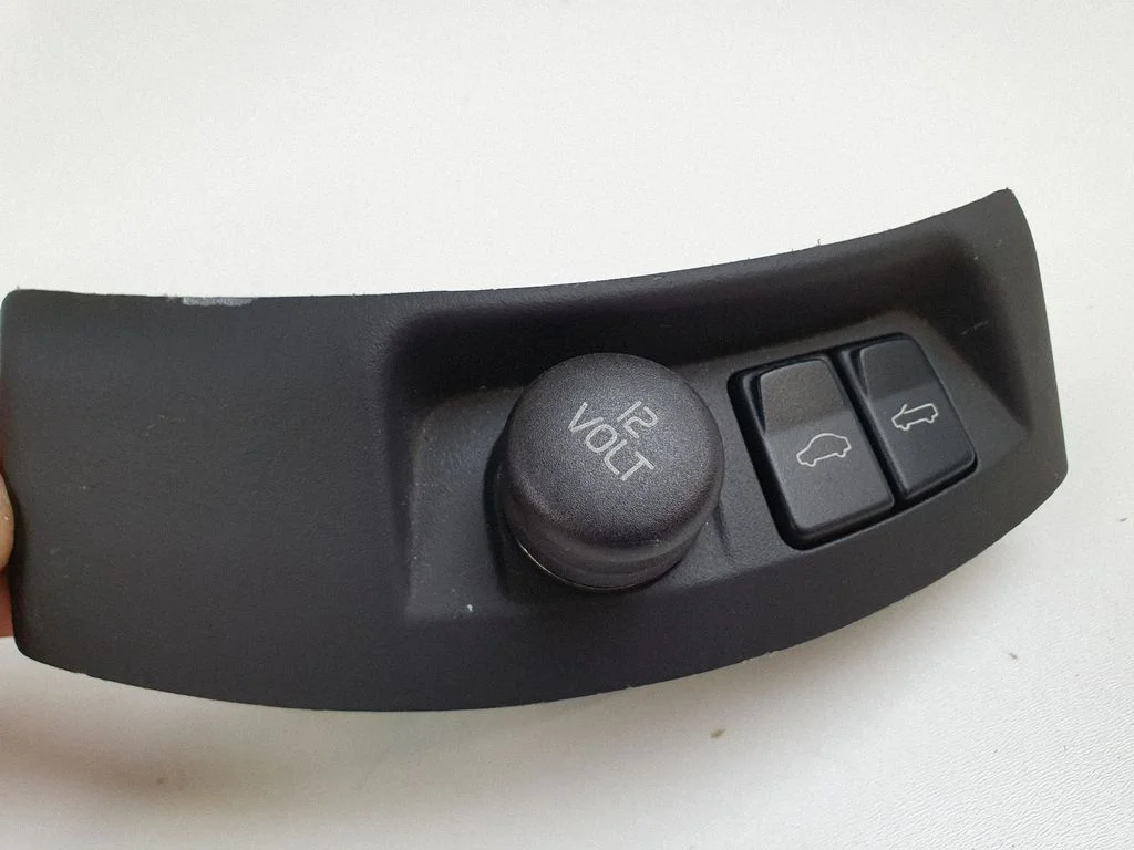 Folding roof switch – Volvo C70 (2006-2010)