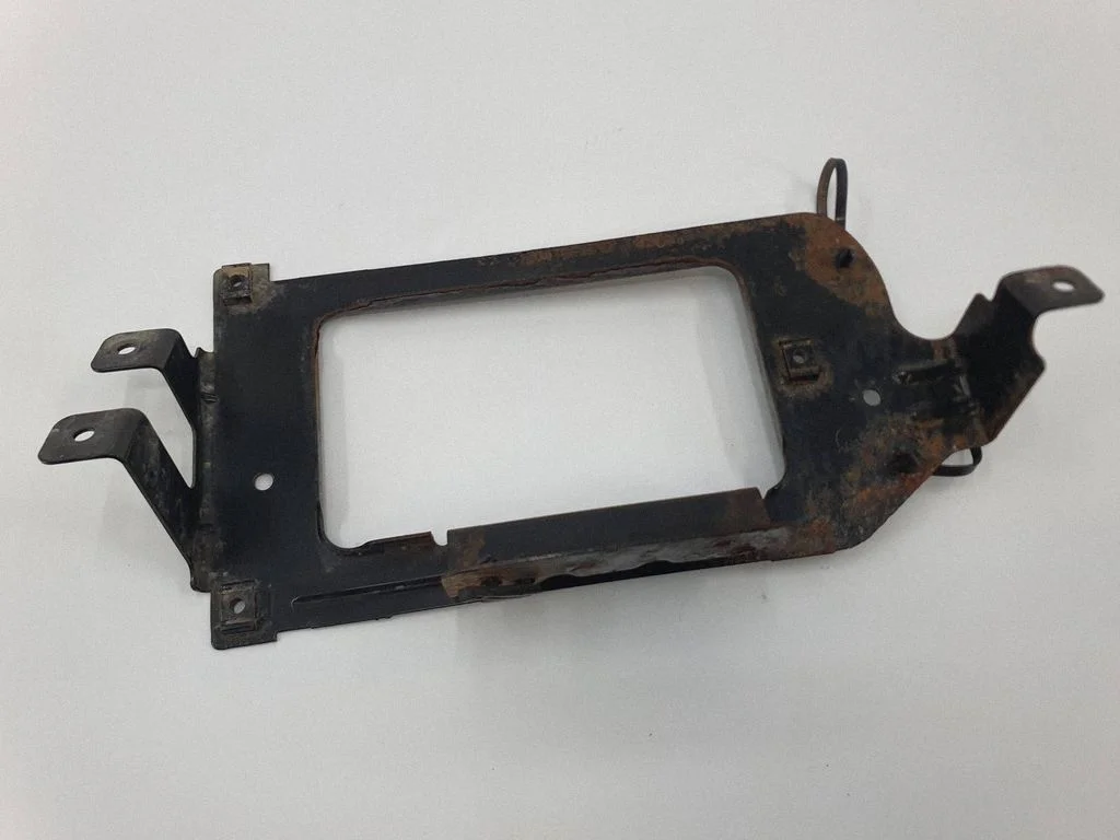 Engine control unit holder – Chrysler Town & Country V (2008-2016)