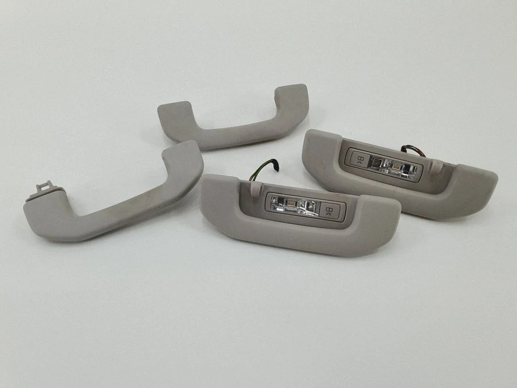 A set of handles for the ceiling A0998150100