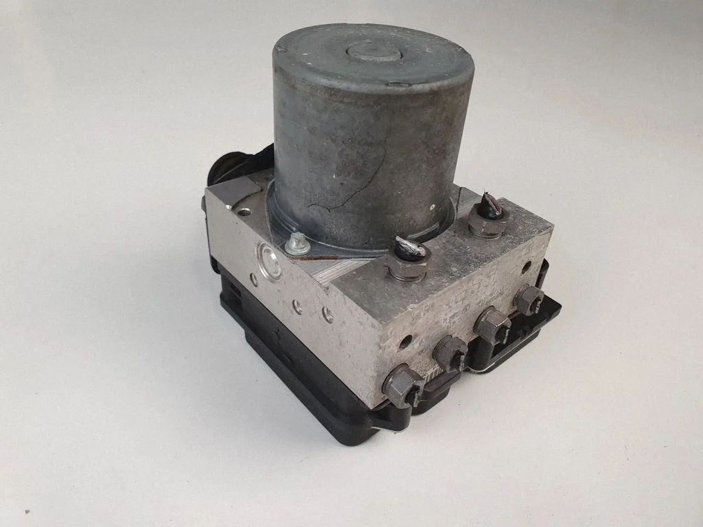 ABS block 8R0614517CL