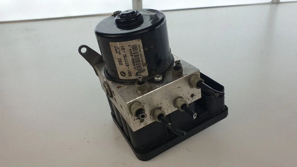 ABS block – BMW 1 Series E81 E87 (2004-2011)
