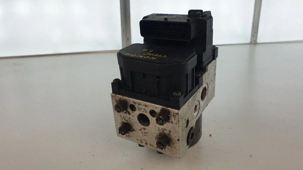 ABS block – Honda Civic (2001-2005)