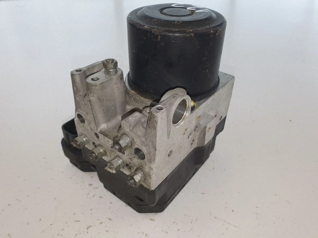 ABS block 4454030340 – Lexus GS 300 350 430 450H (2005-2012)