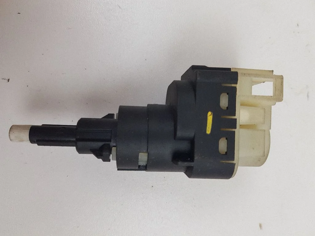 Brake pedal sensor switch 330545
