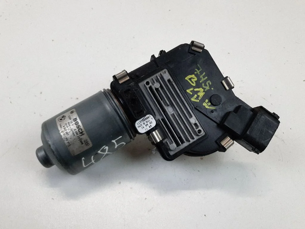 Wiper motor 6922987