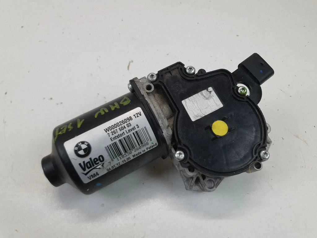 Wiper motor – BMW 1 Series F20 F21 (2011-2019)
