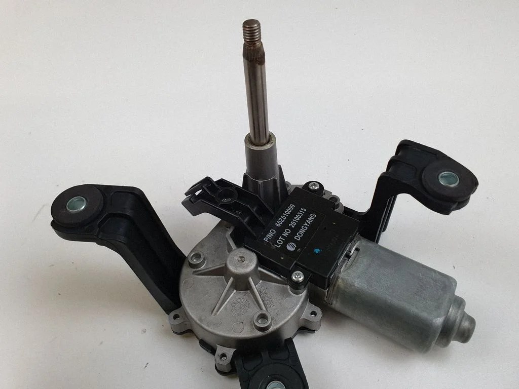 Rear window wiper motor – Opel Astra H (2004-2012)