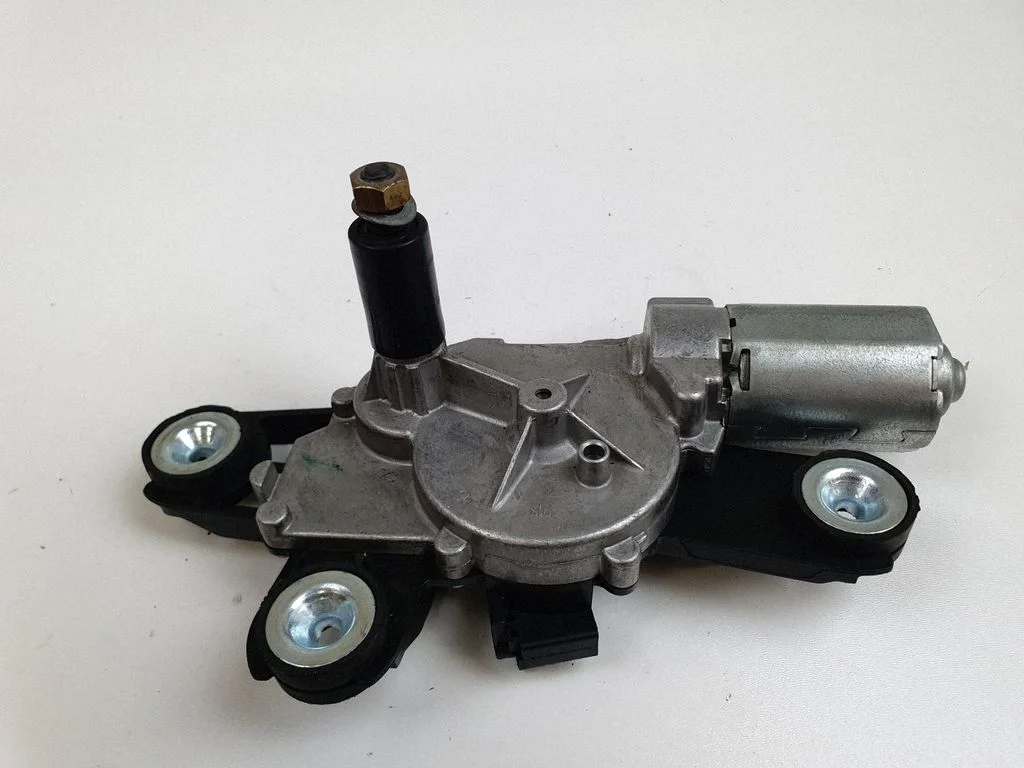 Rear window wiper motor 0390201583