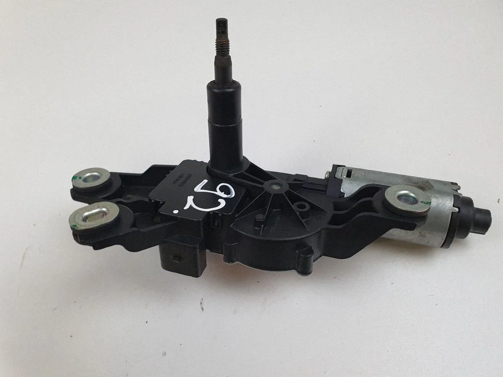 Aizmugurējā stikla tīrītāja motoriņš 1K8955711B