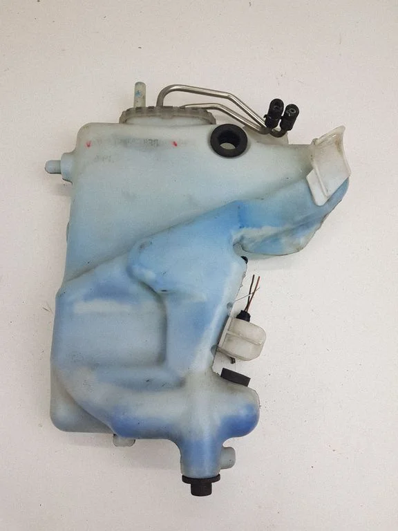 Windshield washer fluid reservoir/tank 2118603860 – Mercedes-Benz CLS-Class C219 (2003-2011)