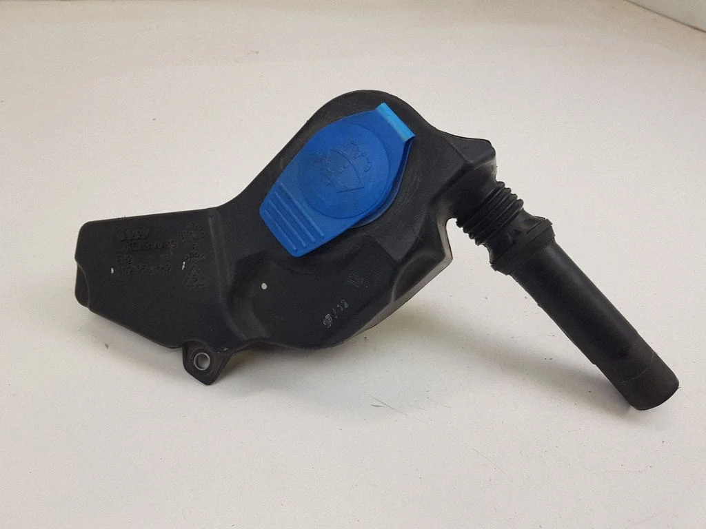 Windshield washer fluid reservoir/tank – Audi A6 S6 C7 4G (2011-2018)