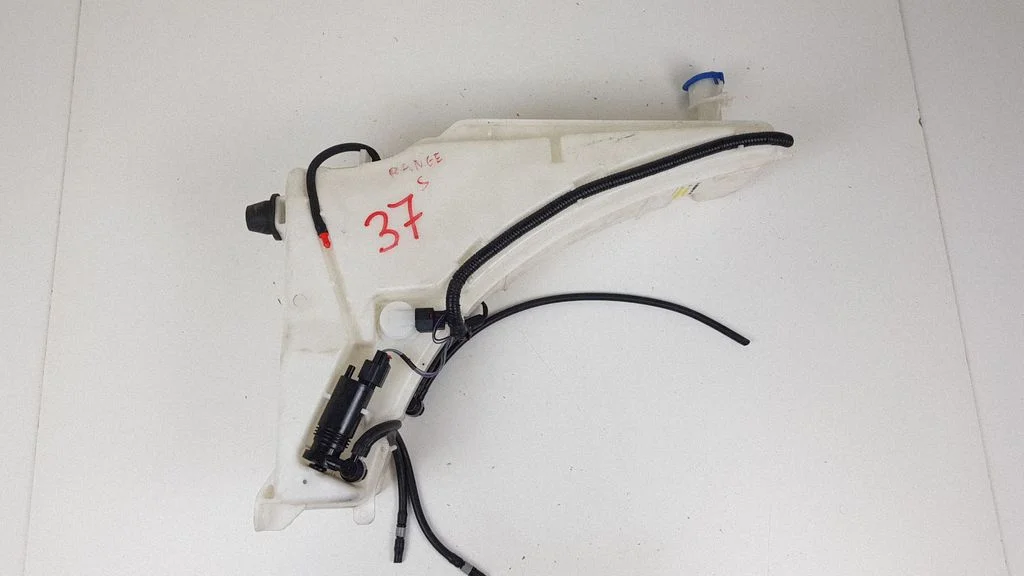 Windshield washer fluid reservoir/tank – Land Rover Range Rover Sport L494 (2013-)