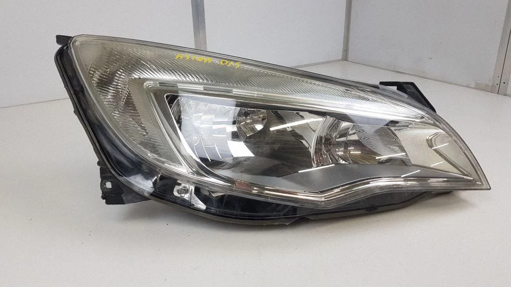 Headlight/headlamp 1715720R3