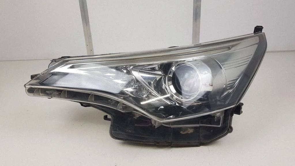 Headlight/headlamp – front left