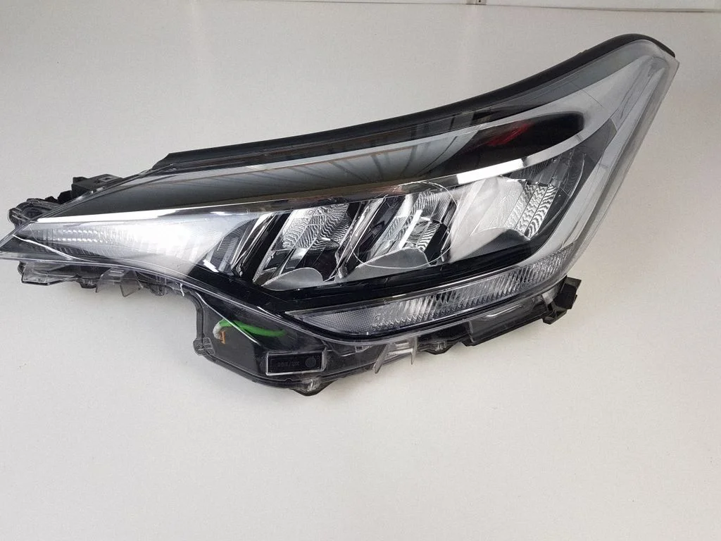 Priekšējais lukturis – Toyota C-HR I (2016-2023)