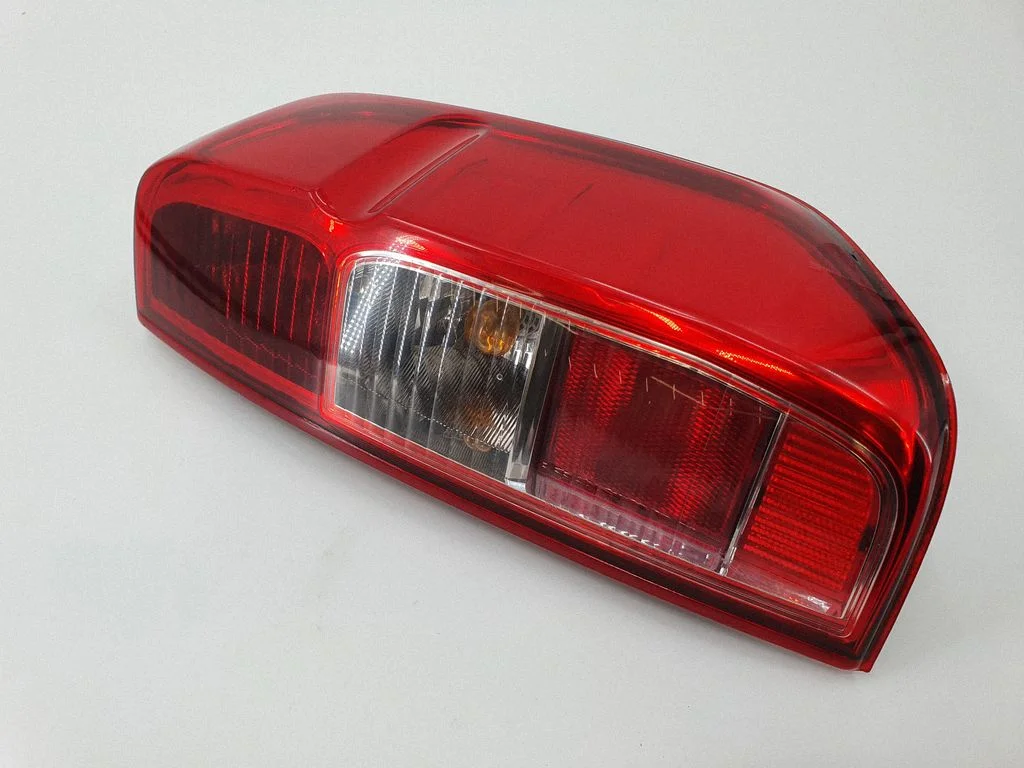 Tagatuli keres – Nissan Navara D40 (2004-2015)
