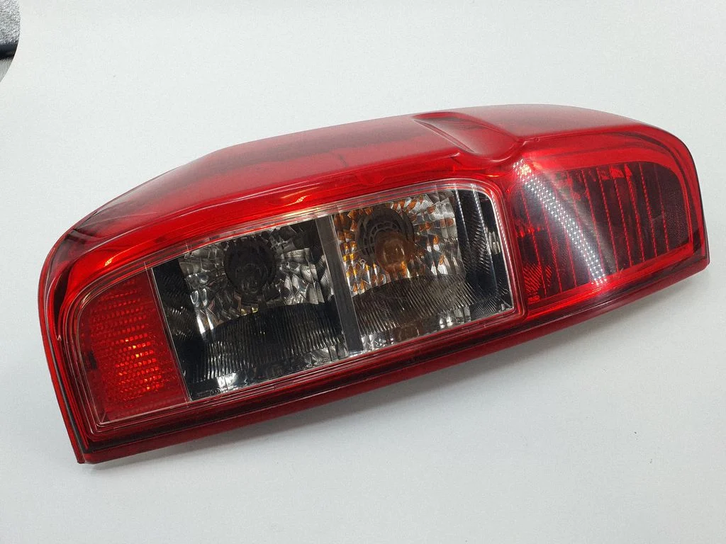 Tagatuli keres – Nissan Navara D40 (2004-2015)