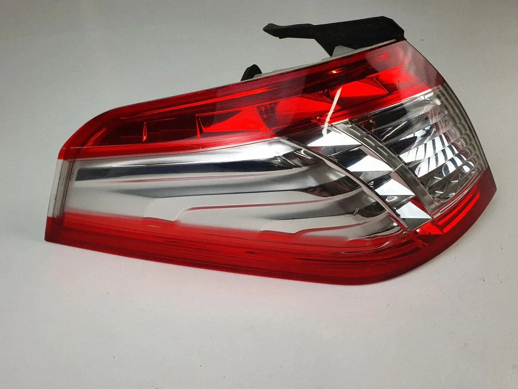 Rear/tail lights 9686779580
