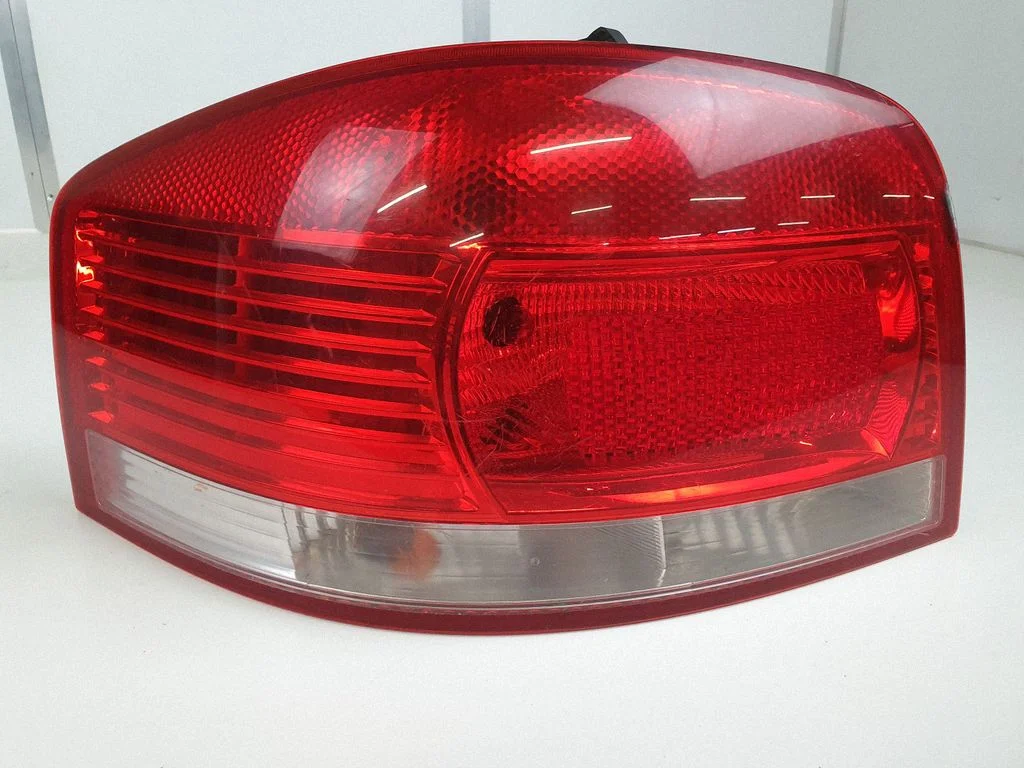 Lampa tylna w błotniku – Audi A3 S3 8P (2003-2012)