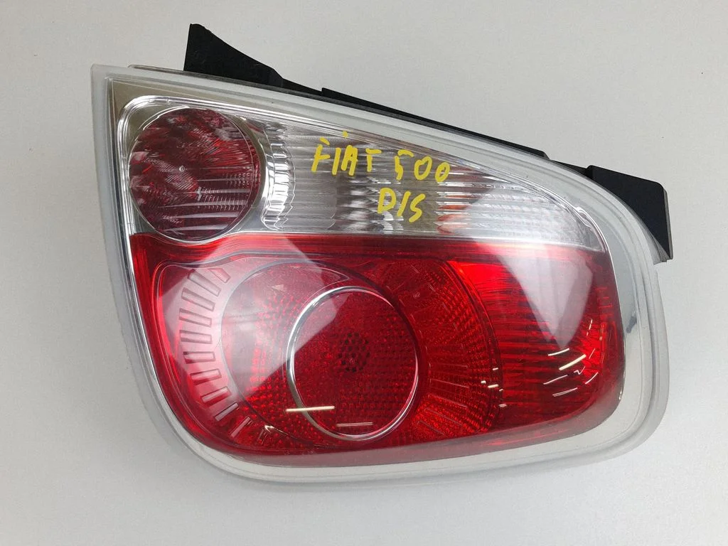 Tagatuli keres – Fiat 500 (2007-), parem