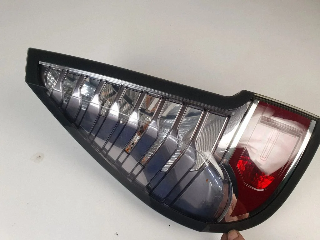 Rear/tail lights 265558940R