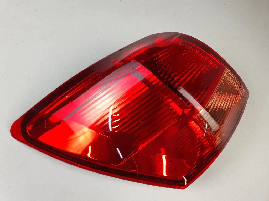 Rear/tail lights – rear left