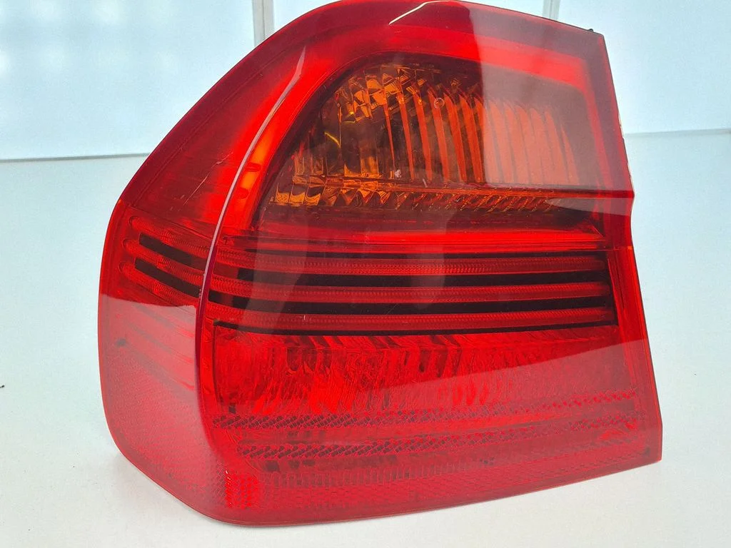 Rear/tail lights 6937457