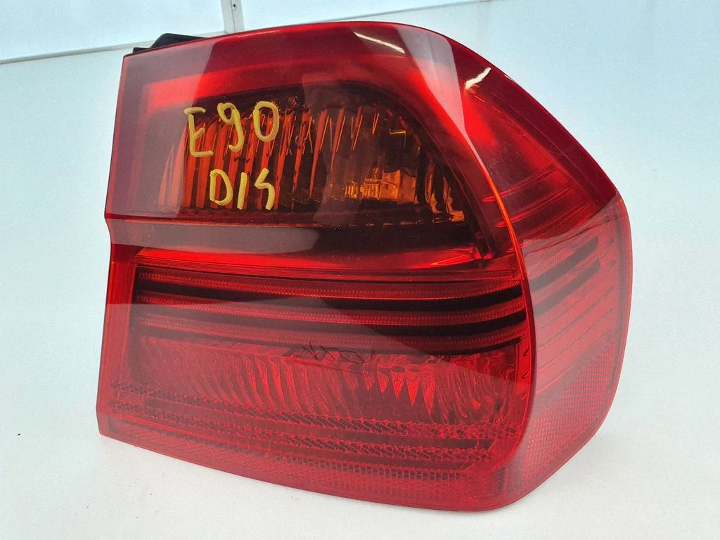 Rear/tail lights 6937458