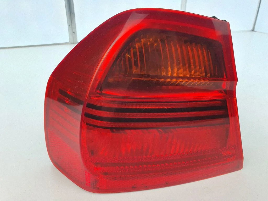 Rear/tail lights 6937457