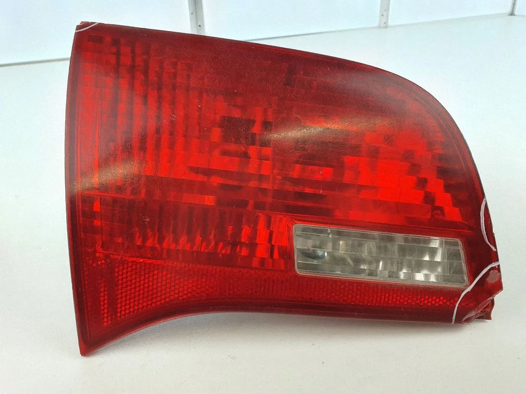 Tailgate rear/tail lights – Audi A6 Allroad C5 (1999-2005)