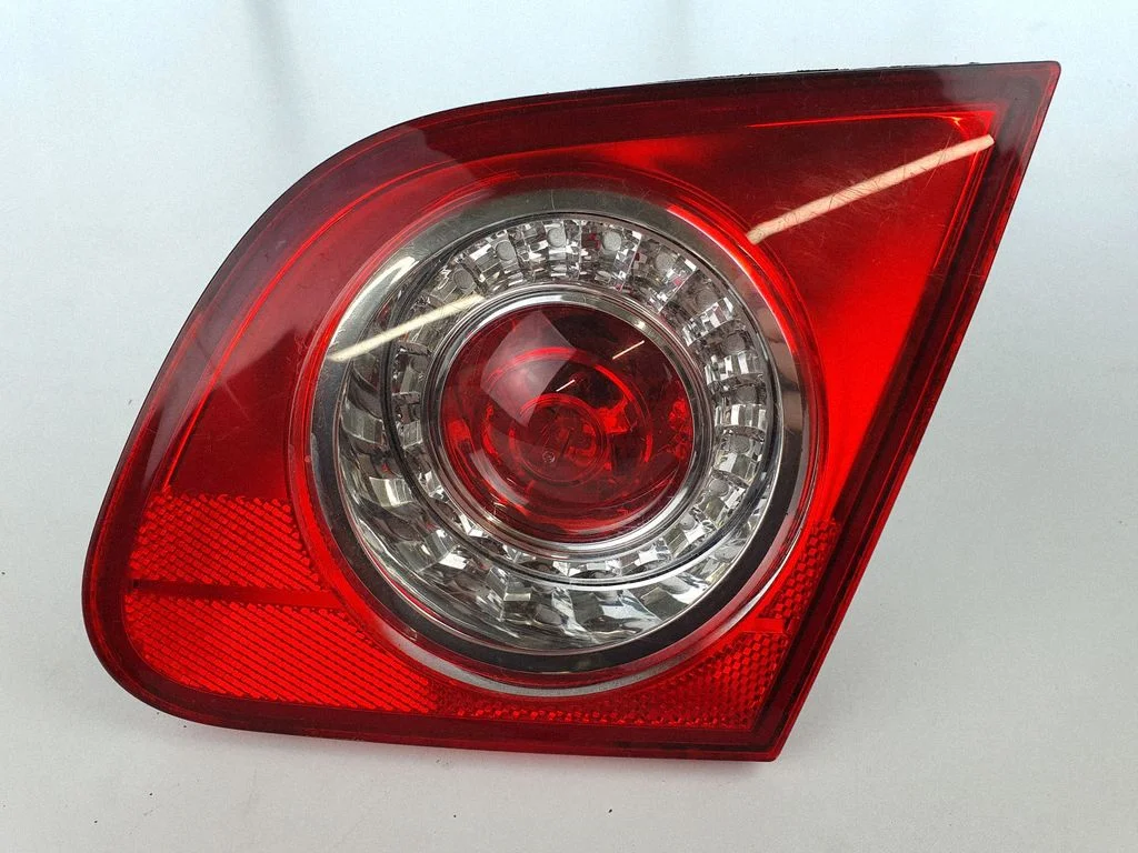 Tailgate rear/tail lights 3C5945094D