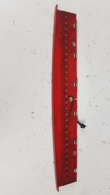Trzecie światło stop 4E0945097 – Audi A8 S8 D3 4E (2002-2009)