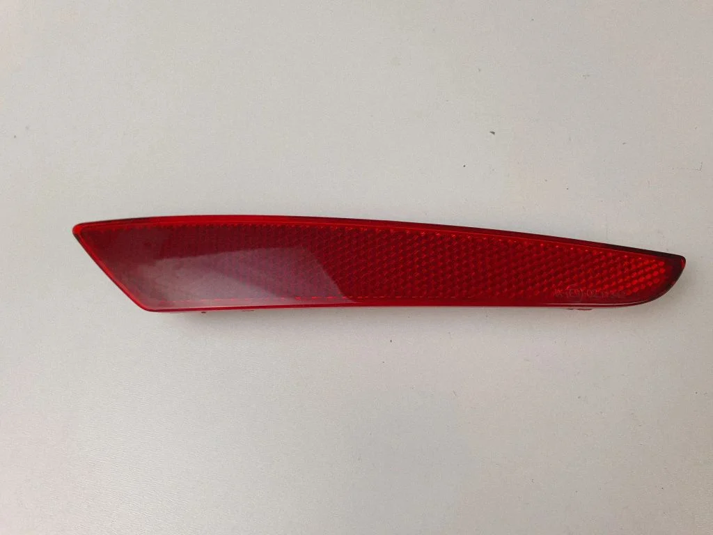 Rear tail light reflector 5F0945106F