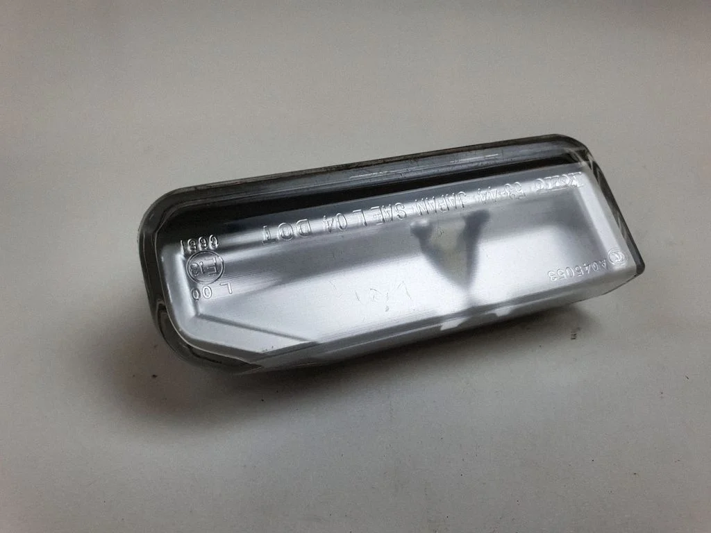 Number plate light A045053