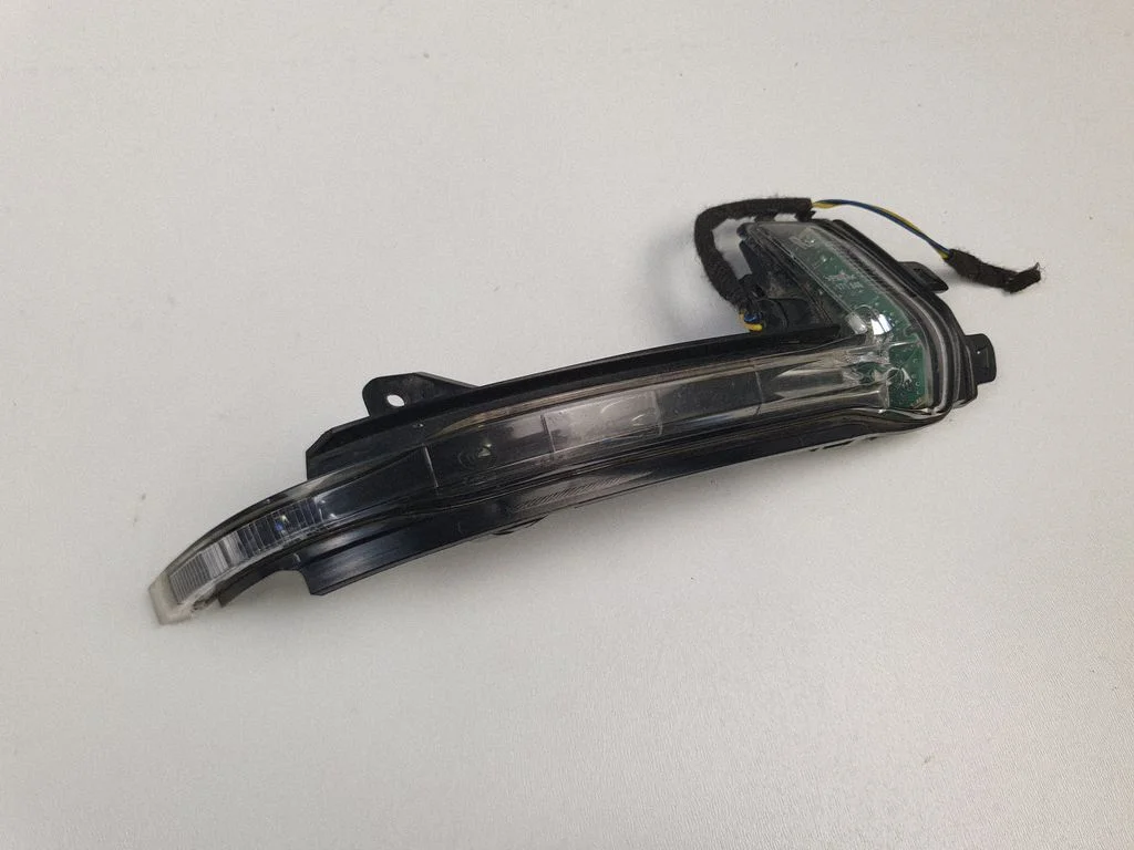Suunatuli peeglis – Audi A5 Sportback 8TA (2009-2016)