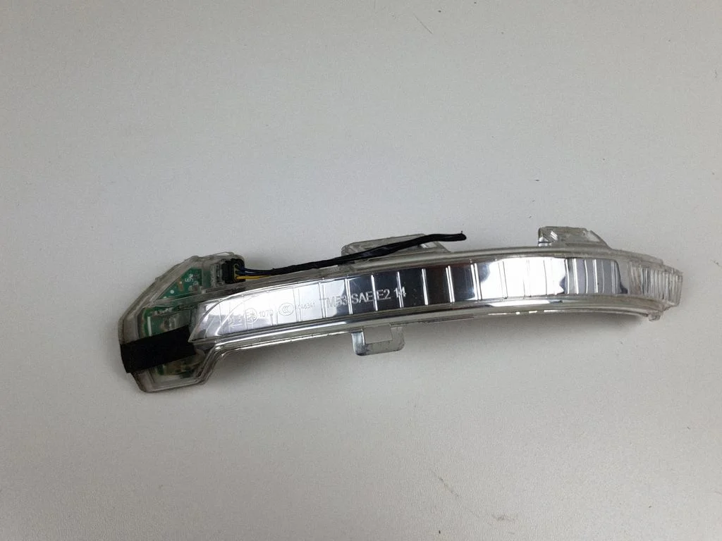 Suunatuli peeglis – Volkswagen Passat CC (2008-2016)