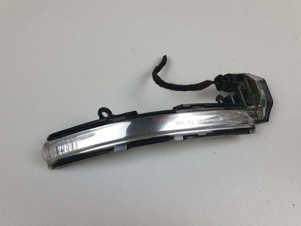 Suunatuli peeglis – Jaguar XF X250 (2007-2015)
