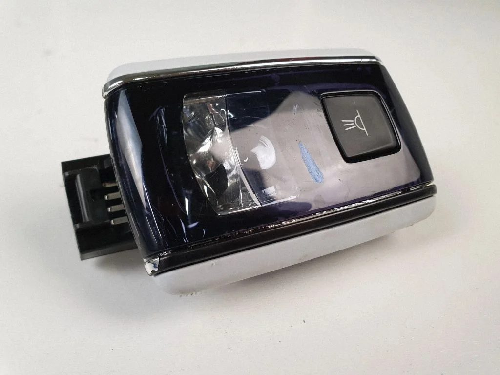 Rear seat light 9670880177 – Peugeot 508 RXH (2011-2018)