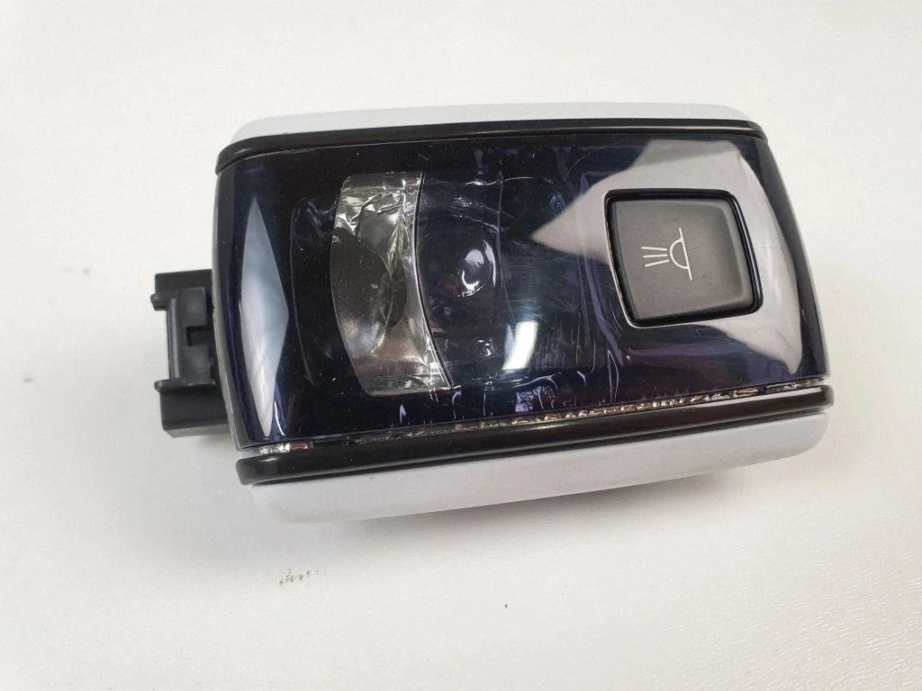 Rear seat light 9670880177 – Peugeot 508 RXH (2011-2018)