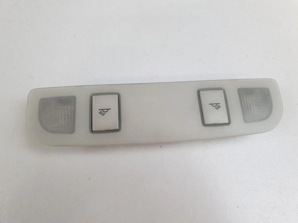Rear seat light 4F0947111